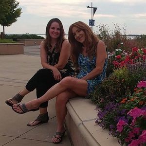 Meet your Posher, Sharon